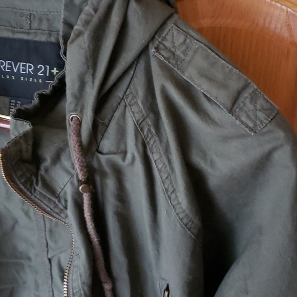 Army Green Hooded with Pockets - Picture 7 of 13